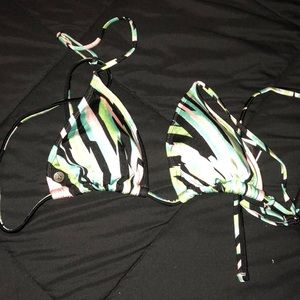 Volcom swim triangle top nwot